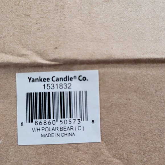 Yankee Candle Polar Bear ceramic tea light holder - Picture 5 of 7